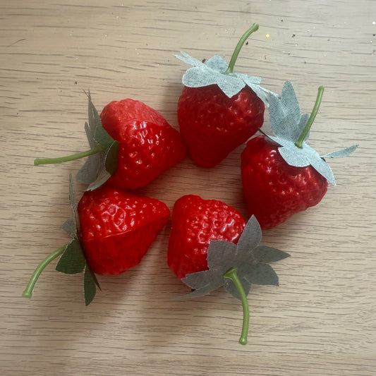 Strawberries 5pcs